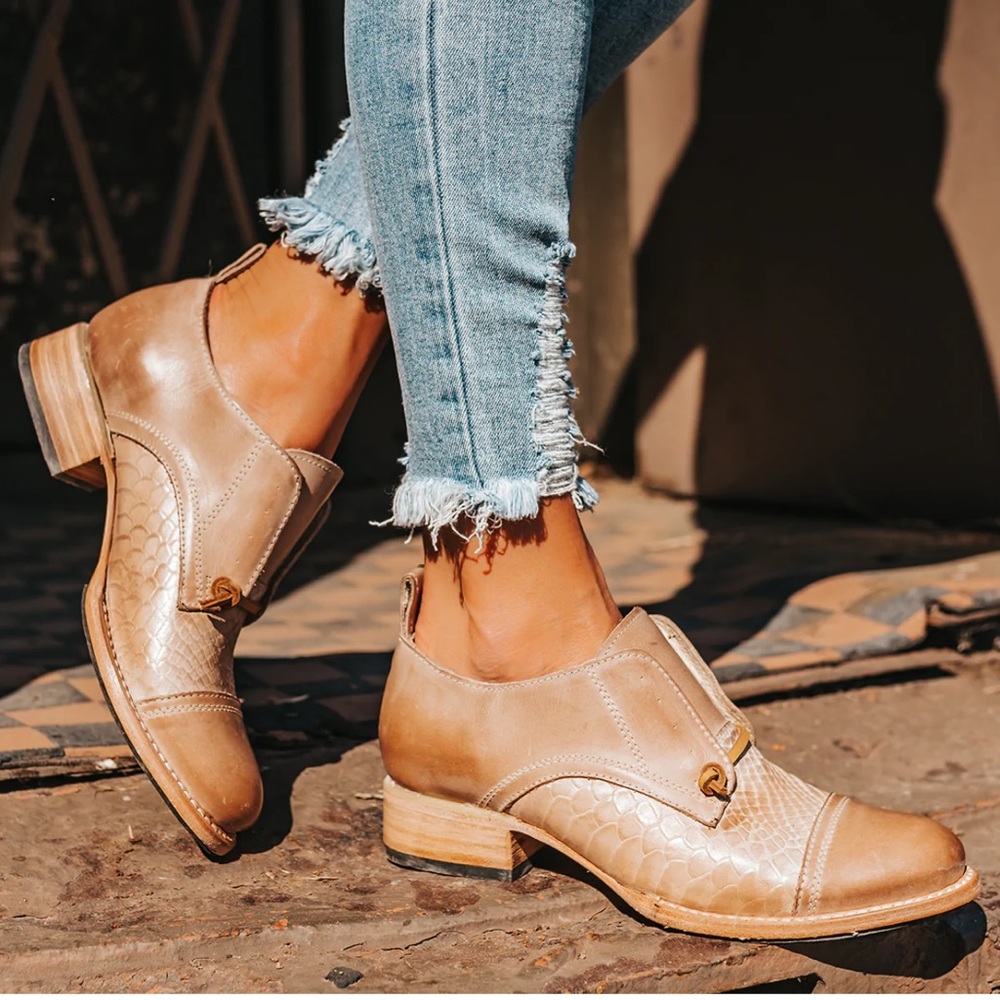 FREEBIRD • Mabel Taupe Multi Size 8